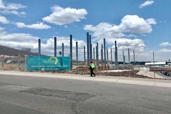 Foto de local en plaza comercial the town community , residencial el refugio, querétaro, querétaro, 0 foto 04 Foto de local en venta en plaza comercial the town community , residencial el refugio, querétaro, querétaro, 0 No. 04