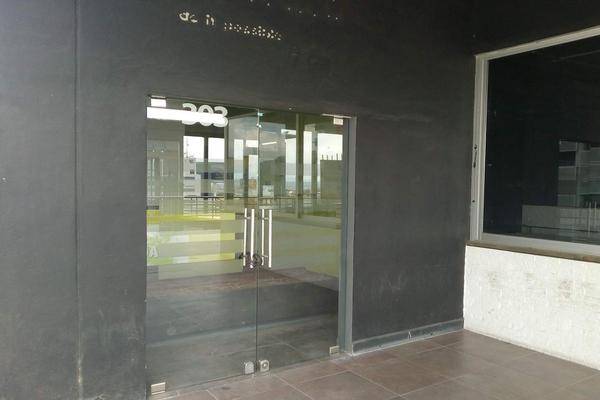 Foto de local en plaza q7001 , centro sur, querétaro, querétaro, 19795664 foto 02 Foto de local en venta en plaza q7001 , centro sur, querétaro, querétaro, 19795664 No. 02