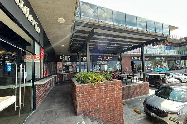 Foto de local en , puerta de hierro cumbres, monterrey, nuevo león, 30489231 foto 03 Foto de local en renta en , puerta de hierro cumbres, monterrey, nuevo león, 30489231 No. 03