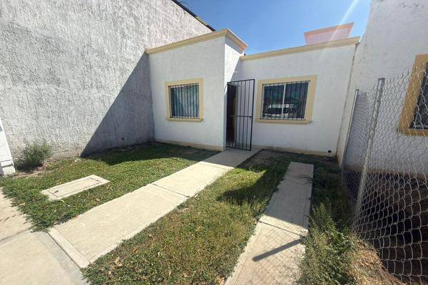 Foto de casa en , real de los nogales, san juan del río, querétaro, 0 foto 01 Foto de casa en renta en , real de los nogales, san juan del río, querétaro, 0 No. 01