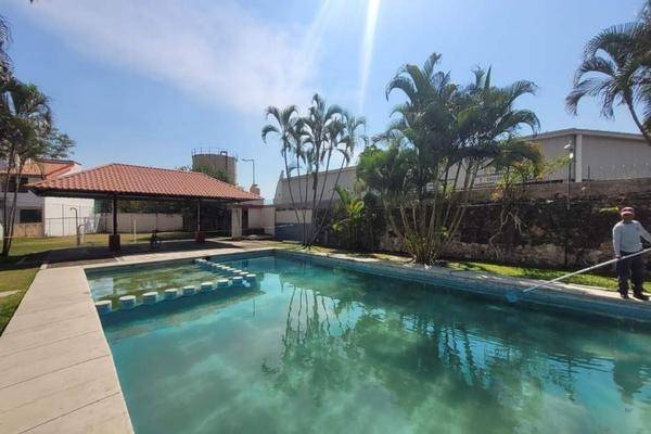 Foto de casa en , residencial country, jiutepec, morelos, 0 foto 02 Foto de casa en venta en , residencial country, jiutepec, morelos, 0 No. 02