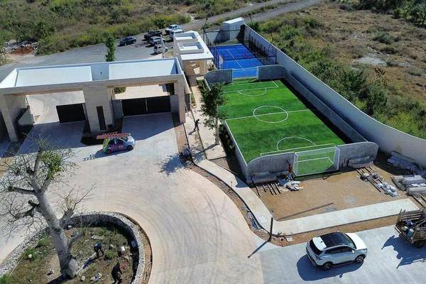 Foto de terreno habitacional en , residencial xcanatún, mérida, yucatán, 0 foto 03 Foto de terreno habitacional en venta en , residencial xcanatún, mérida, yucatán, 0 No. 03