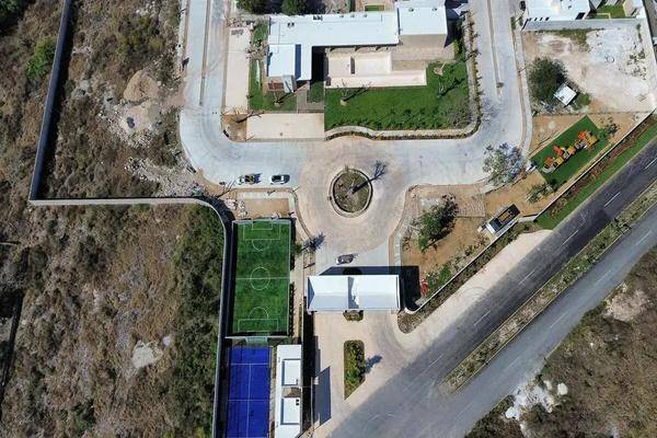 Foto de terreno habitacional en , residencial xcanatún, mérida, yucatán, 0 foto 05 Foto de terreno habitacional en venta en , residencial xcanatún, mérida, yucatán, 0 No. 05