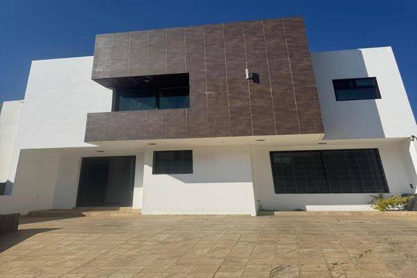 Foto de casa en , rincón de altozano, morelia, michoacán de ocampo, 0 foto 01 Foto de casa en renta en , rincón de altozano, morelia, michoacán de ocampo, 0 No. 01