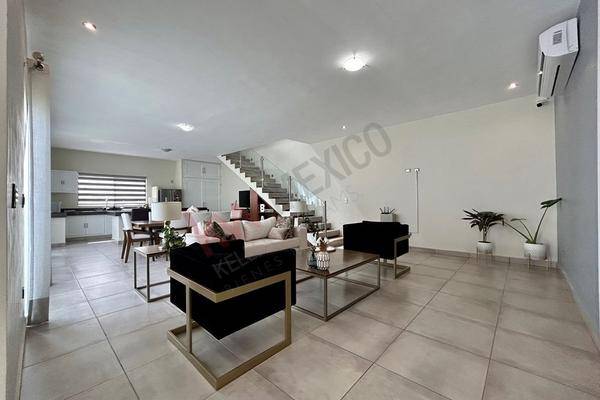 Foto de casa en , rincón de los encinos, saltillo, coahuila de zaragoza, 0 foto 04 Foto de casa en renta en , rincón de los encinos, saltillo, coahuila de zaragoza, 0 No. 04