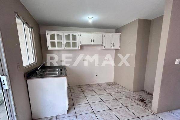 Foto de casa en condominio en santa catalina , villa residencial santa fe 1a sección, tijuana, baja california, 0 foto 04 Foto de casa en condominio en renta en santa catalina , villa residencial santa fe 1a sección, tijuana, baja california, 0 No. 04