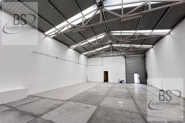 Foto de bodega en , santa rosa de jauregui, querétaro, querétaro, 0 foto 02 Foto de bodega en renta en , santa rosa de jauregui, querétaro, querétaro, 0 No. 02