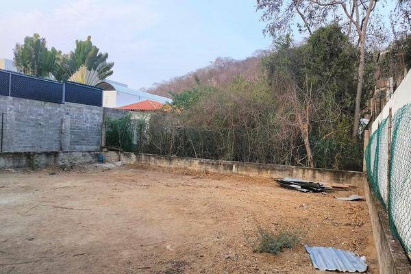 Foto de terreno habitacional en , sector l, santa maría huatulco, oaxaca, 0 foto 01 Foto de terreno habitacional en venta en , sector l, santa maría huatulco, oaxaca, 0 No. 01
