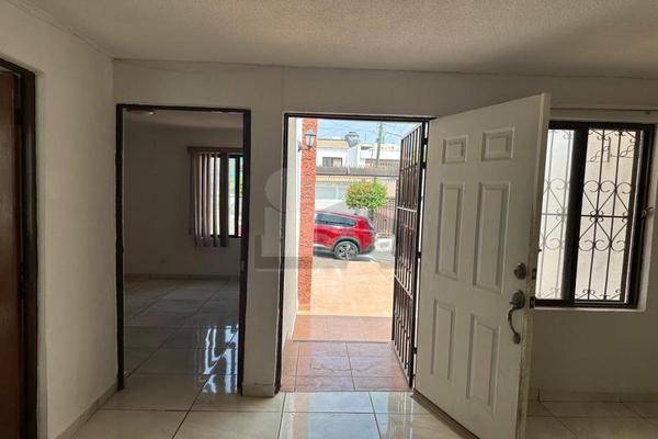 Foto de casa en sierra madre 145, lomas 3a secc, san luis potosí, san luis potosí, 0 foto 03 Foto de casa en renta en sierra madre 145, lomas 3a secc, san luis potosí, san luis potosí, 0 No. 03