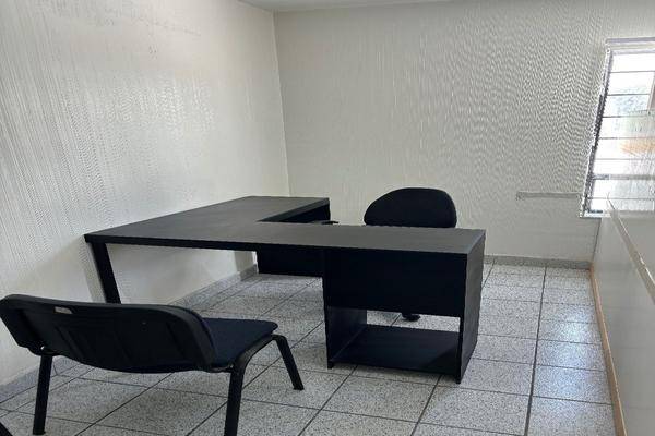Foto de oficina en trasviña y retes , san felipe i, chihuahua, chihuahua, 27974827 foto 02 Foto de oficina en renta en trasviña y retes , san felipe i, chihuahua, chihuahua, 27974827 No. 02