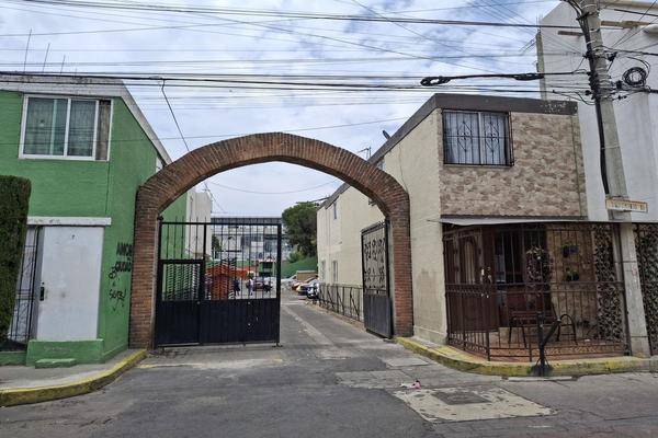 Foto de casa en tulyehualco canal de garay , los mirasoles, iztapalapa, df / cdmx, 0 foto 01 Foto de casa en renta en tulyehualco canal de garay , los mirasoles, iztapalapa, df / cdmx, 0 No. 01