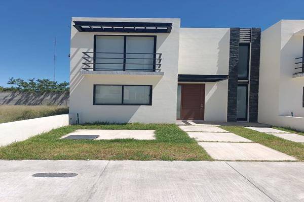 Foto de casa en valle de la aurora , villas el dorado, irapuato, guanajuato, 22339348 foto 01 Foto de casa en venta en valle de la aurora , villas el dorado, irapuato, guanajuato, 22339348 No. 01