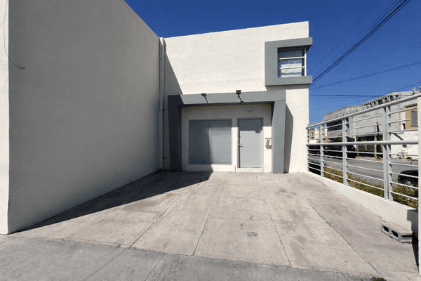 Foto de oficina en , valle del norte, salinas victoria, nuevo león, 30686535 foto 01 Foto de oficina en renta en , valle del norte, salinas victoria, nuevo león, 30686535 No. 01