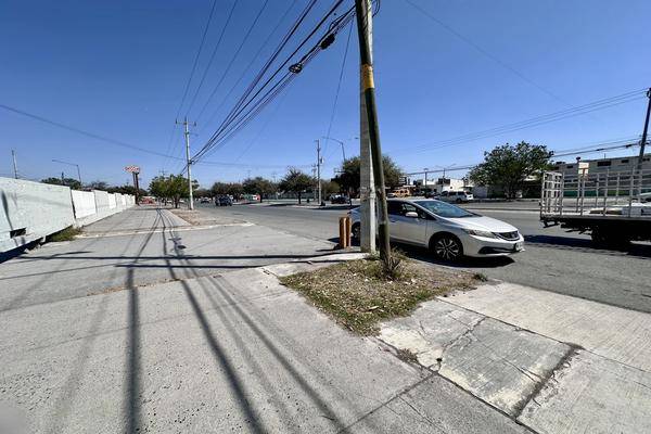 Foto de oficina en , valle del norte, salinas victoria, nuevo león, 30686535 foto 02 Foto de oficina en renta en , valle del norte, salinas victoria, nuevo león, 30686535 No. 02