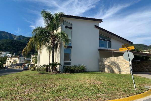 Foto de casa en virgen de aranzazu , sierra alta 6 sector, monterrey, nuevo león, 0 foto 02 Foto de casa en renta en virgen de aranzazu , sierra alta 6 sector, monterrey, nuevo león, 0 No. 02