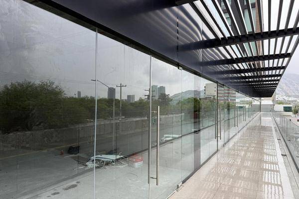 Foto de local en , zona de los callejones, san pedro garza garcía, nuevo león, 27877324 foto 02 Foto de local en renta en , zona de los callejones, san pedro garza garcía, nuevo león, 27877324 No. 02