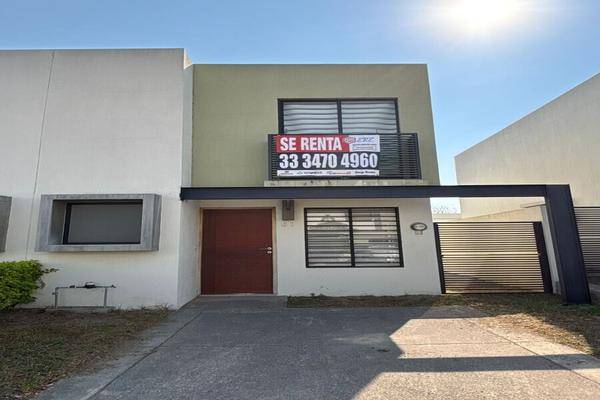Adamara Casa disponible en renta en Av. Adamara, Colonia Adamar, C.P. 45646