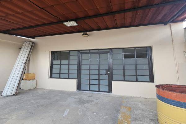 Se vende casa Calle 42, Colonia Santa Rosa, C.P. 97279