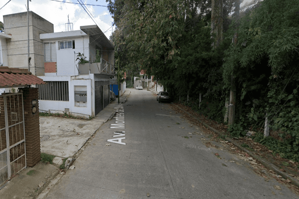 Amazon 91094 Venta casa en Calle Montes de Xalapa 117 #117, Colonia Mártires de ...