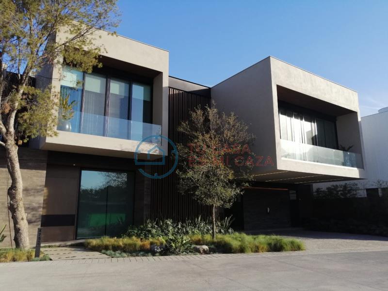 Casa de lujo en venta en Zona de los Callejones, San Pedro Garza García, Nuevo León