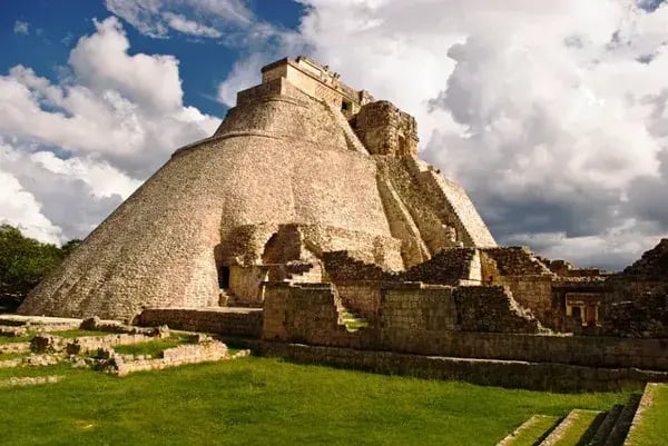 2Uxmal1