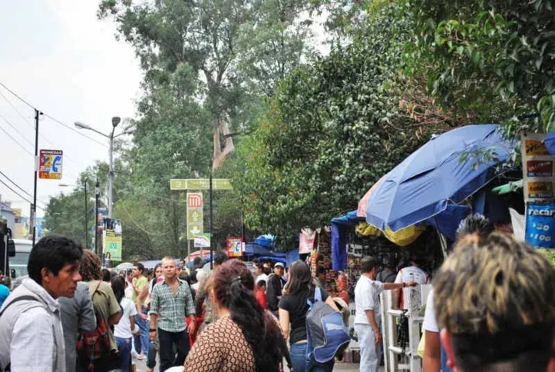 CrowdMetroViverosDF